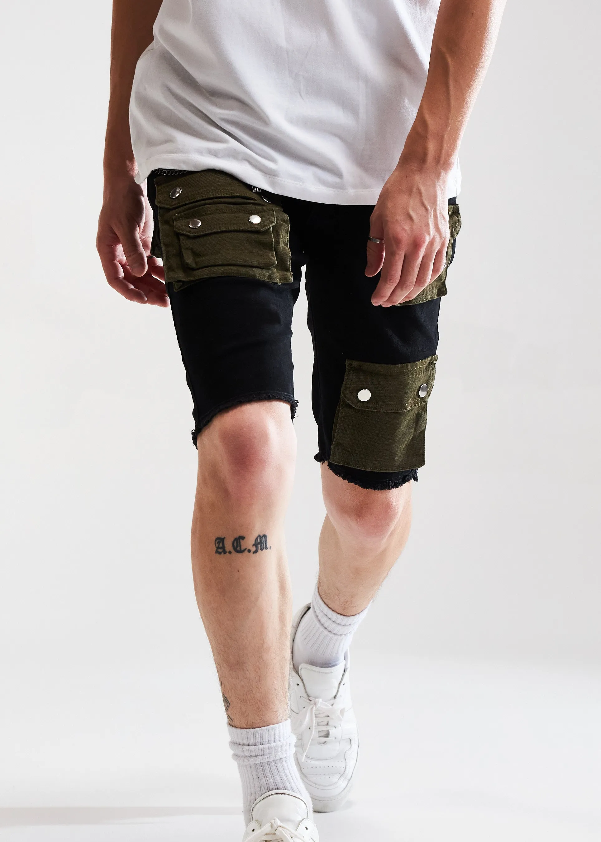 Axel Cargo Short (Black/Olive)