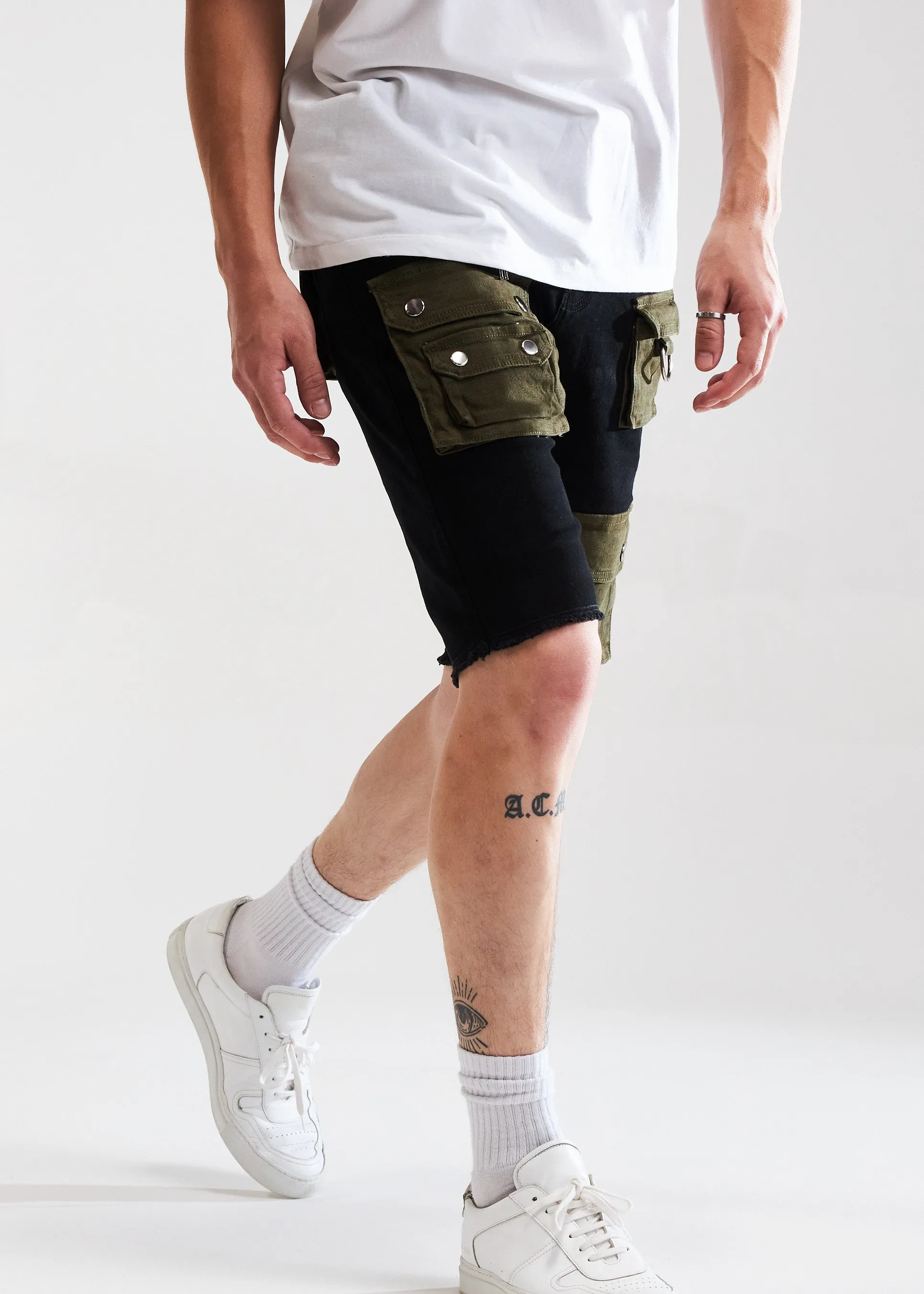 Axel Cargo Short (Black/Olive)