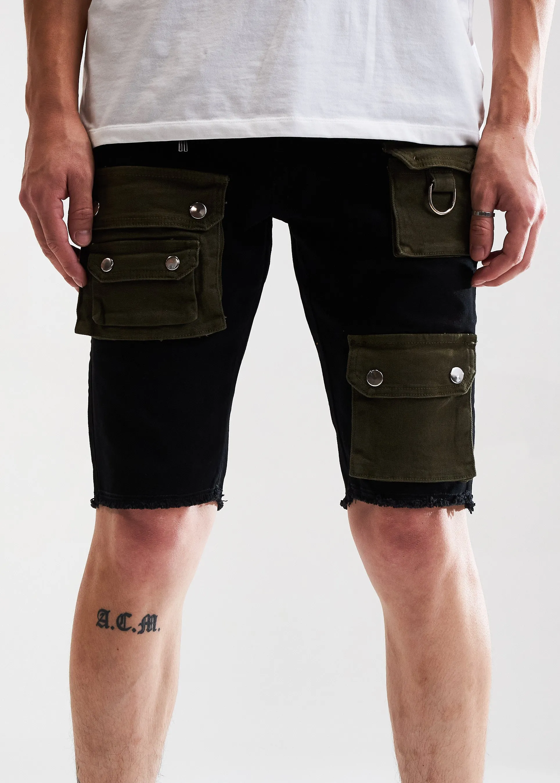 Axel Cargo Short (Black/Olive)