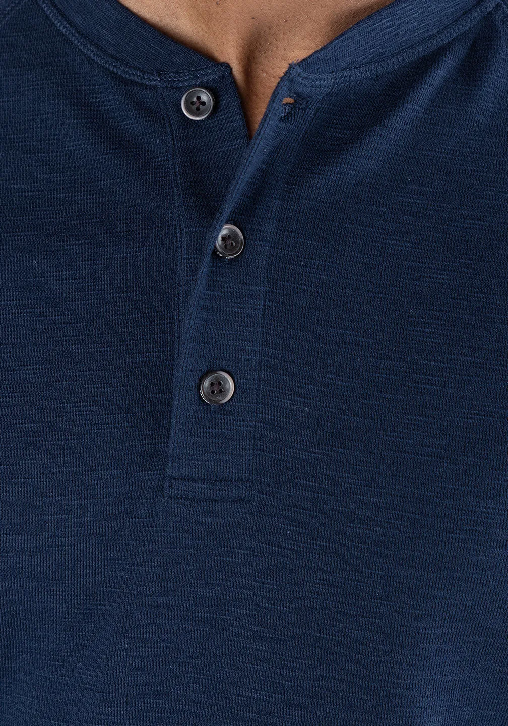 Lightweight Stretch Waffle Henley